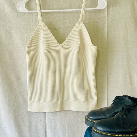 Gap Ribbed Tank Top - Picture 3 of 8